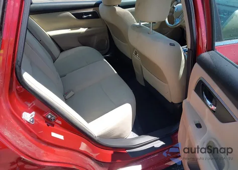 2015 Nissan Altima 2.5 Sv z USA, uszkodzony, nr VIN 1N4AL3AP7FC139757